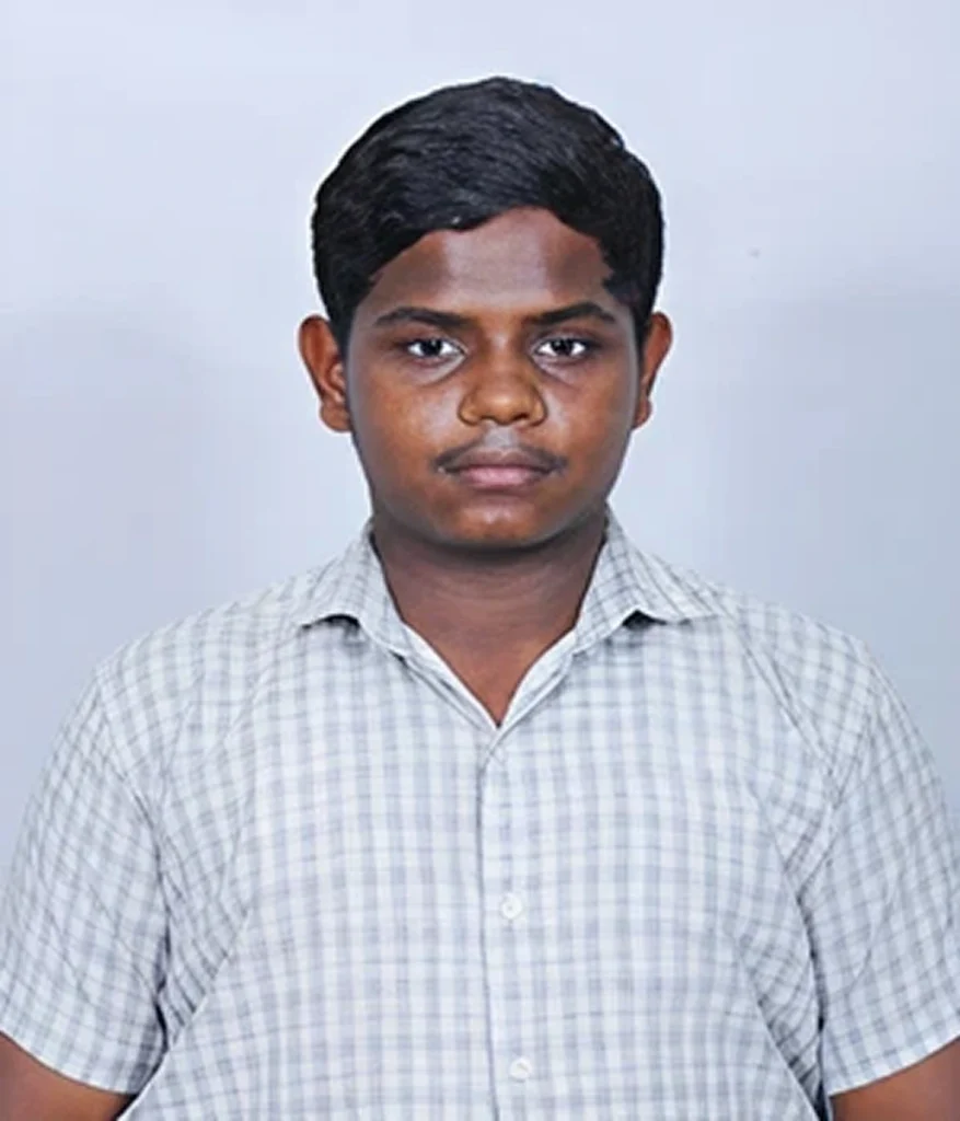 12 KAPOTHA HOUSE ASSISTANT CAPTAIN 1